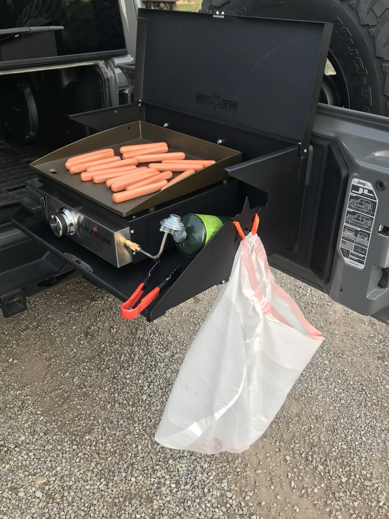 Rock Slide Engineering - Tailgate Table - Image 11